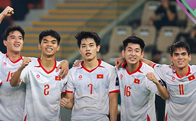 Trò chơi sòng bạc trực tiếp